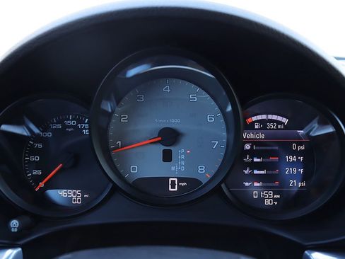 Used 2017 Porsche 718 Boxster S image 18