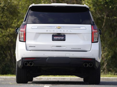 Used 2021 Chevrolet Suburban Premier w/ Premium Package image 44