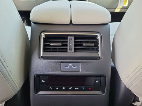 New 2026 MAZDA CX-90 3.3 Turbo w/ Premium Plus Pkg image 18