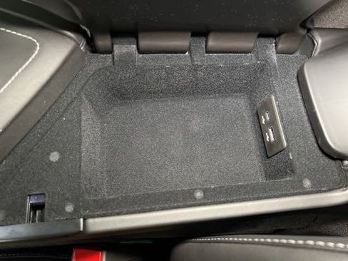 Used 2026 Chevrolet Corvette Stingray Premium Cpe w/ Z51 Performance Package image 20