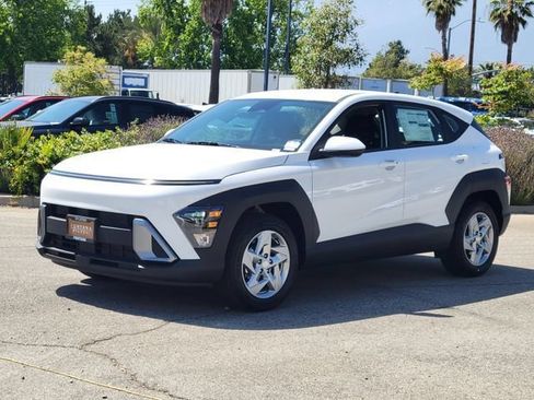 New 2026 Hyundai Kona SE FWD image 2