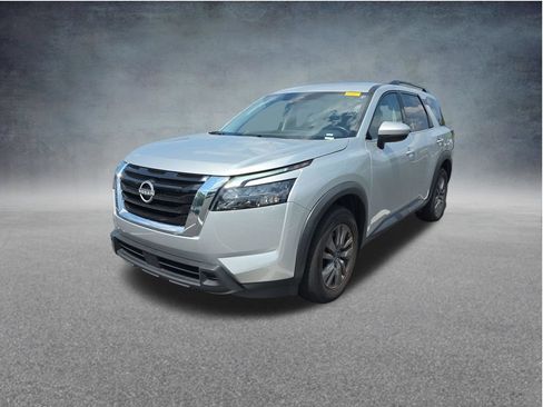 Used 2024 Nissan Pathfinder SV AWD/4WD image 15