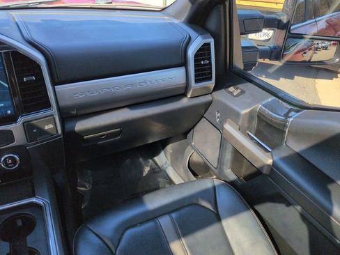 Used 2022 Ford F250 Platinum w/ Tremor Off-Road Package image 21