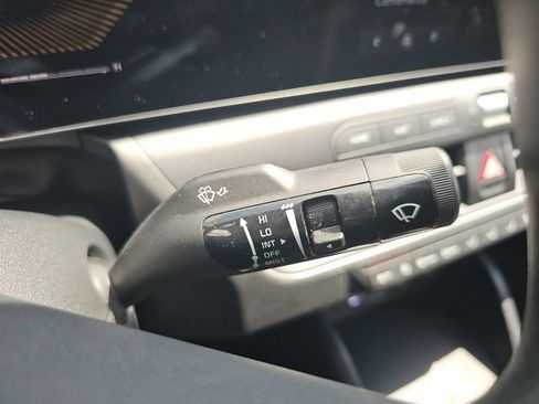 Used 2025 Kia K4 FWD image 33