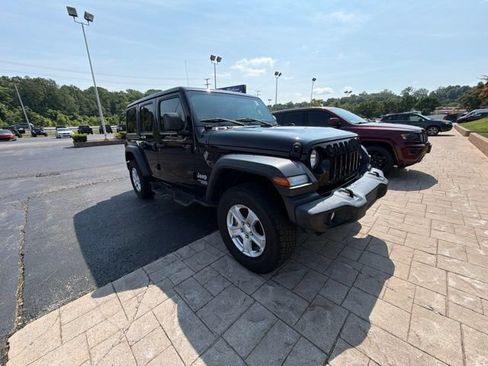 Used 2020 Jeep Wrangler Unlimited Sport S AWD/4WD image 9