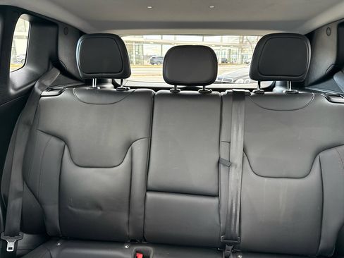 Used 2019 Jeep Renegade Trailhawk image 52