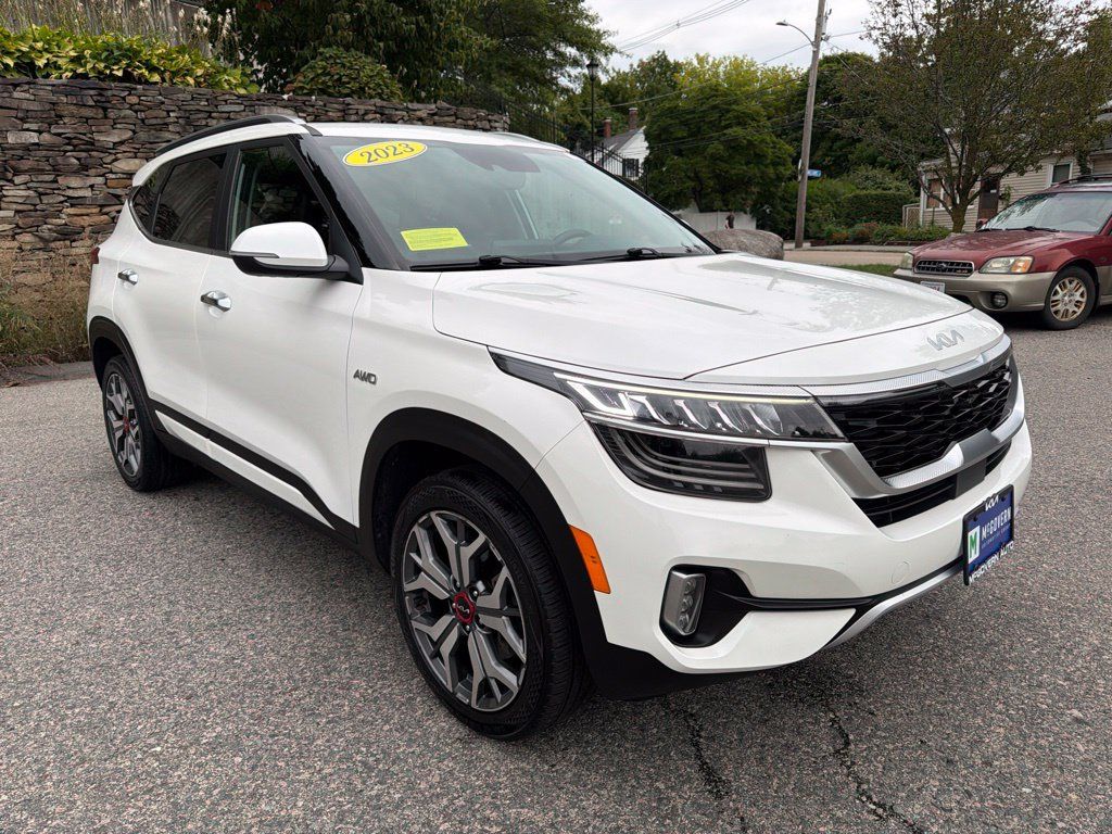 Certified 2023 Kia Seltos SX AWD/4WD image 9