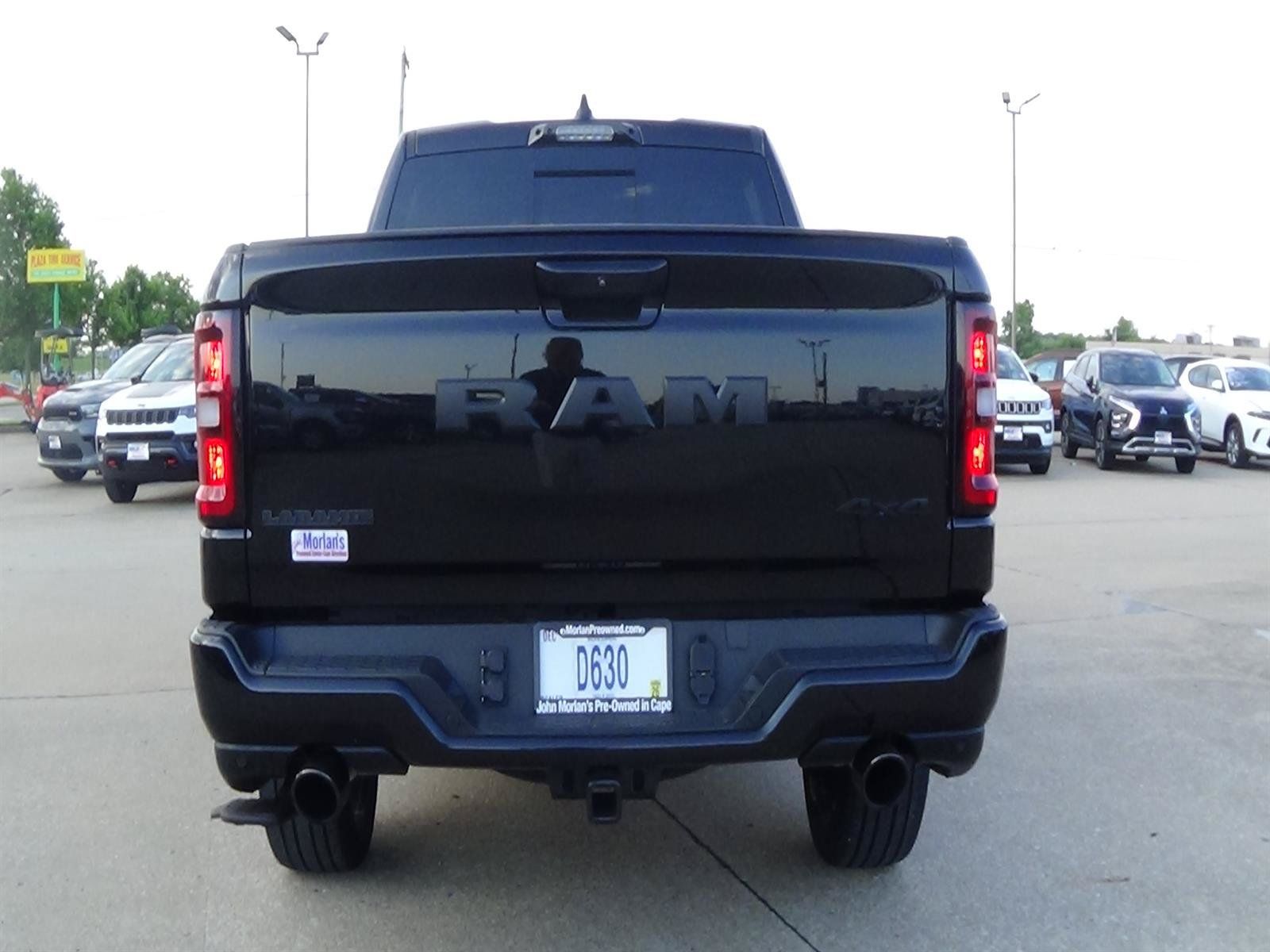 Used 2025 RAM 1500 Laramie w/ Night Edition AWD/4WD image 7