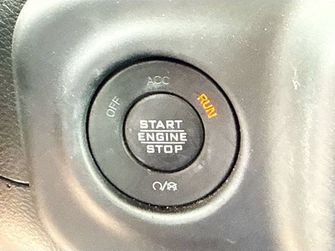 Used 2023 Jeep Wrangler Unlimited w/ Cold Weather Group AWD/4WD image 15
