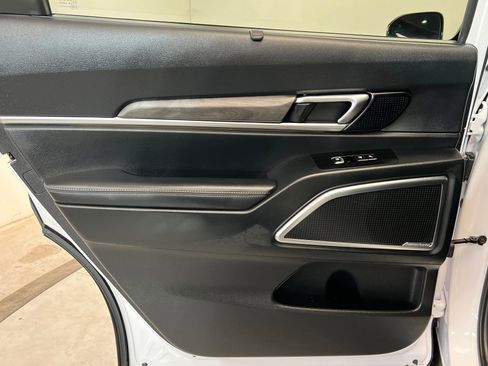 Used 2024 Kia Telluride SX Prestige X-Pro image 18