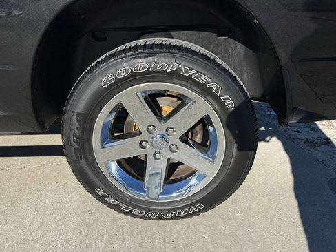 Used 2015 RAM 1500 Express image 33