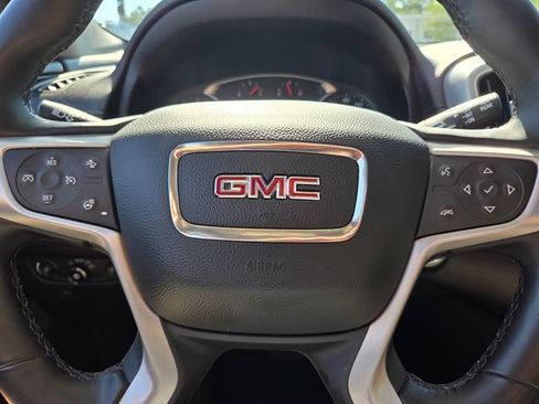 Used 2024 GMC Terrain SLT AWD/4WD image 34