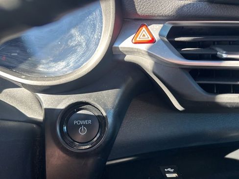 Used 2025 Toyota Sienna XSE image 28