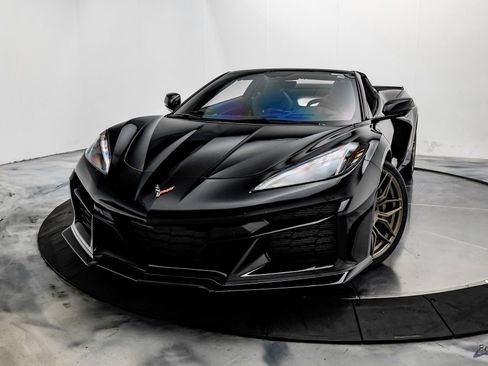 Used 2023 Chevrolet Corvette Z06 image 4