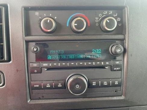 Used 2020 Chevrolet Express 3500 w/ Power Convenience Package image 12