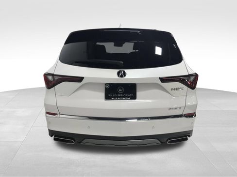 Used 2025 Acura MDX SH-AWD w/ Technology Package image 5
