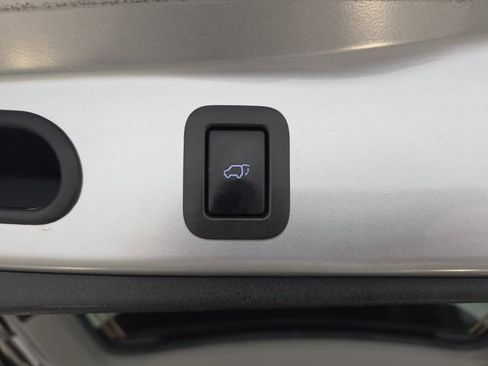 Used 2015 Toyota Highlander Limited image 36