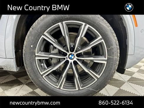 New 2026 BMW X5 xDrive40i w/ M Sport Package AWD/4WD image 9