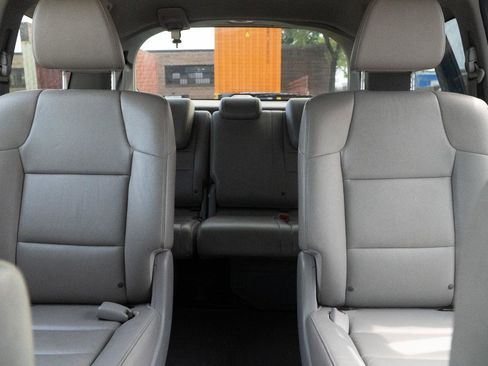 Used 2015 Honda Odyssey EX-L image 30