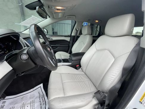 Used 2014 Cadillac SRX FWD image 11