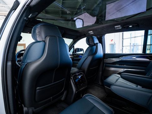 Used 2025 Cadillac Escalade IQ Luxury 2 image 62