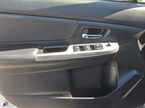 Used 2015 Subaru Crosstrek 2.0i Limited image 12