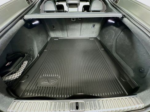 Used 2022 Audi S7 Prestige w/ Prestige Package image 26