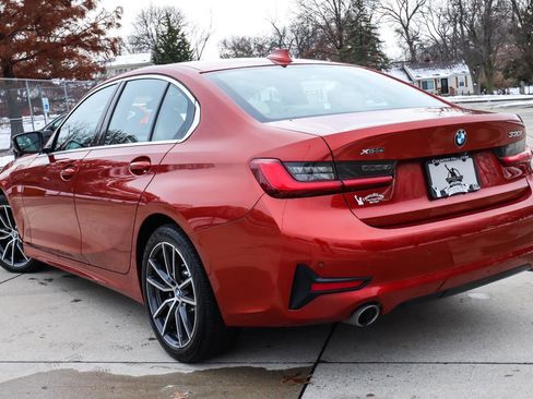 Used 2019 BMW 330i xDrive Sedan w/ Premium Package image 17