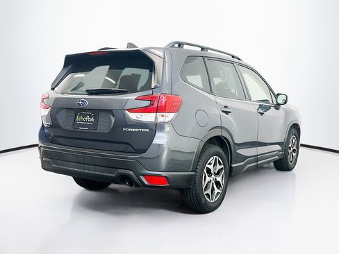 Used 2022 Subaru Forester Premium image 9