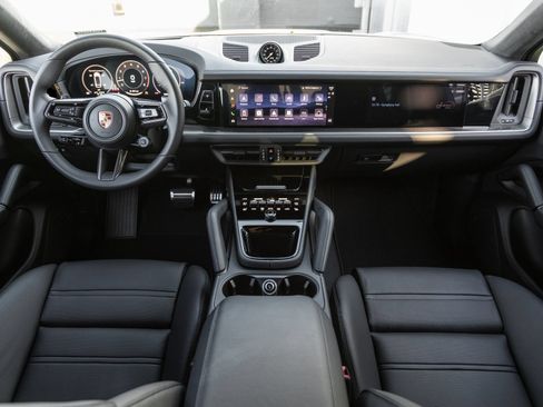 Certified 2026 Porsche Cayenne S AWD/4WD image 12