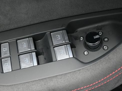 Used 2026 Audi RS 6 performance AWD/4WD image 11
