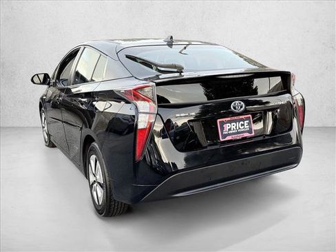 Used 2016 Toyota Prius Three image 5