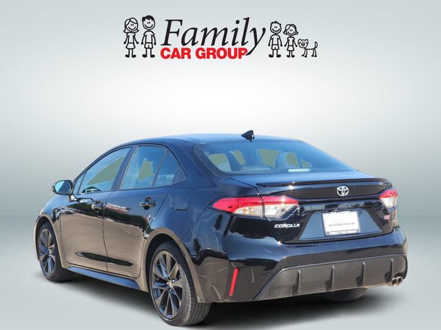 Used 2024 Toyota Corolla SE FWD image 3