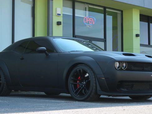 Used 2023 Dodge Challenger SRT Hellcat RWD image 6