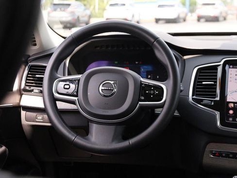 Used 2023 Volvo XC90 B6 Ultimate w/ Protection Package Premier AWD/4WD image 29