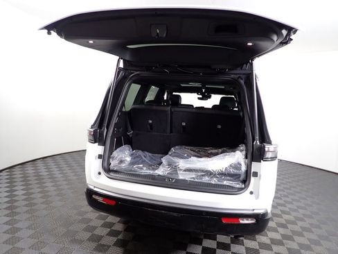 New 2026 Jeep Grand Wagoneer 4WD w/ Quick Order Packge 29V Upland image 16
