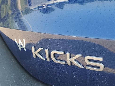 New 2025 Nissan Kicks SR w/ SR Premium Package image 6