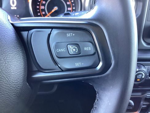 Used 2021 Jeep Wrangler Unlimited Willys image 18