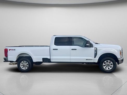 Used 2024 Ford F350 XLT w/ FX4 Off-Road Package image 9
