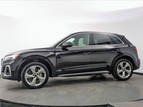 Used 2023 Audi Q5 2.0T Premium Plus w/ Premium Plus Package AWD/4WD image 3
