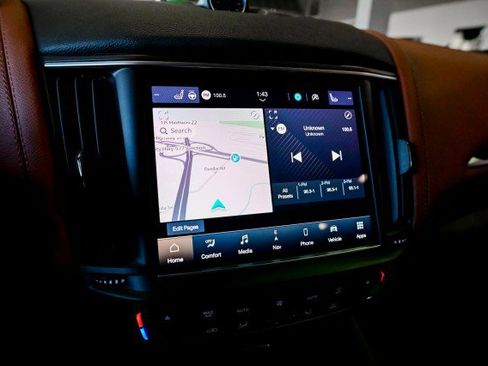 Used 2022 Maserati Levante GT image 38