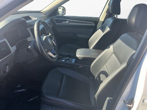 Certified 2022 Volkswagen Atlas SEL image 11