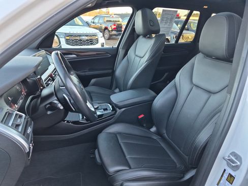 Used 2024 BMW X3 sDrive30i image 12