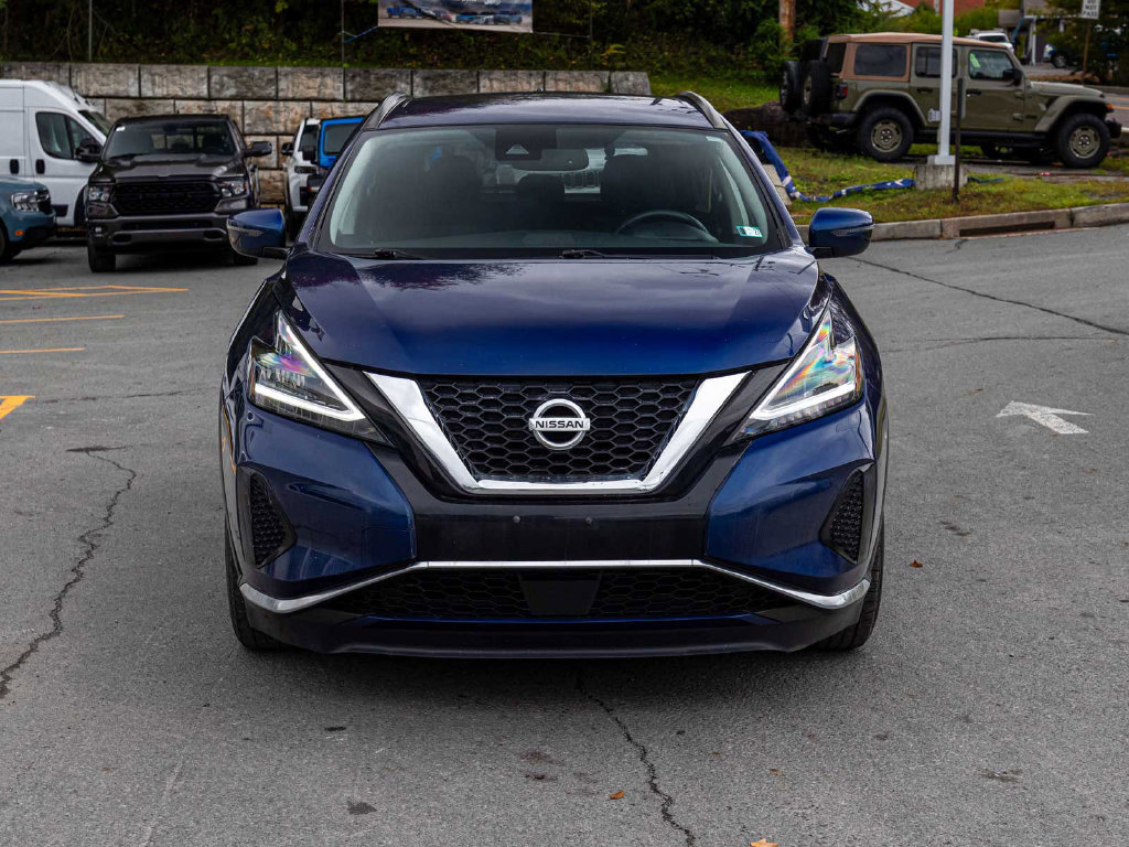 Used 2020 Nissan Murano SV FWD image 2