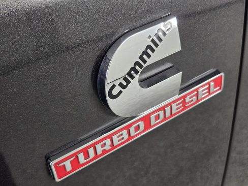 Used 2022 RAM 2500 Laramie AWD/4WD image 12