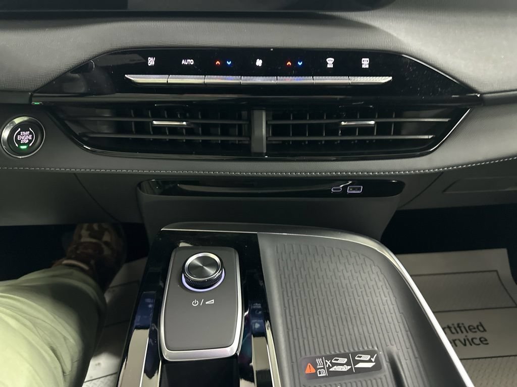 New 2026 Buick Enclave Sport Touring w/ Power Package AWD/4WD image 41