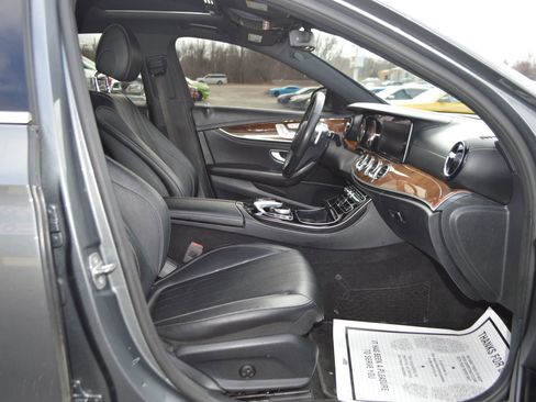 Used 2017 Mercedes-Benz E 300 4MATIC image 16