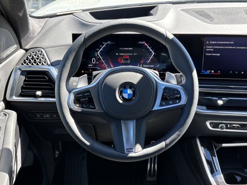 Used 2026 BMW X5 xDrive40i w/ M Sport Package image 18
