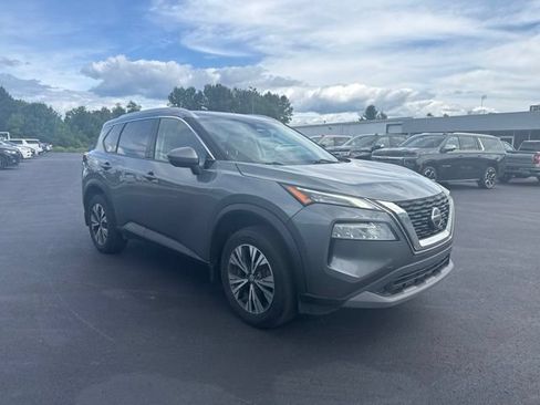 Used 2021 Nissan Rogue SV FWD image 4