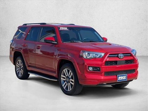 Used 2022 Toyota 4Runner TRD Sport image 3